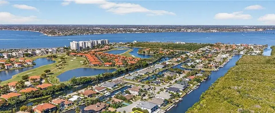 Aerial view of North Fort Myers waterfront homes along the Caloosahatchee River